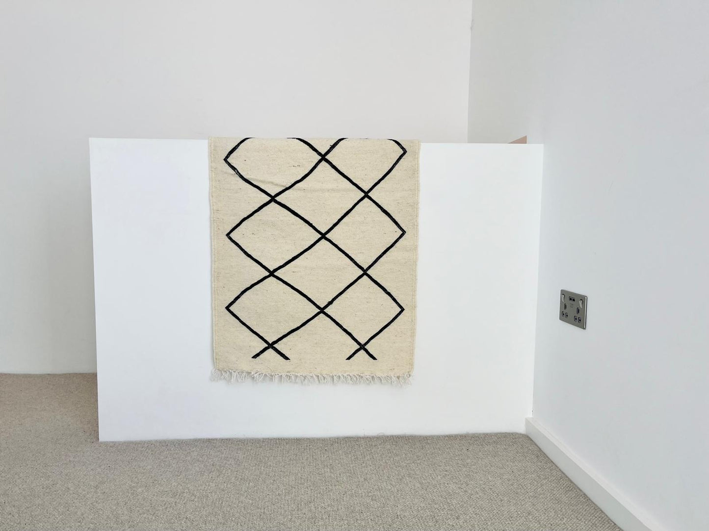 Small Diamond Lattice Rug — Black & Natural