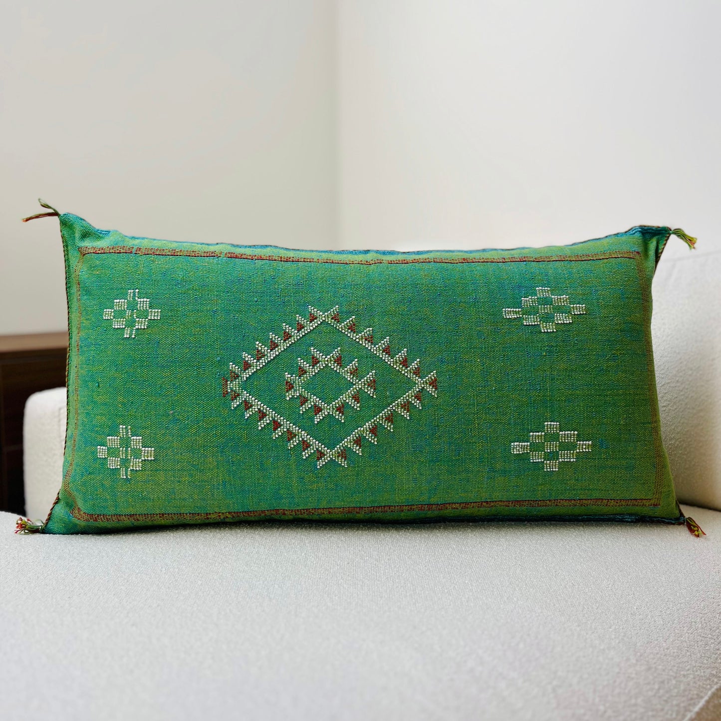 Large cactus silk cushion green 1