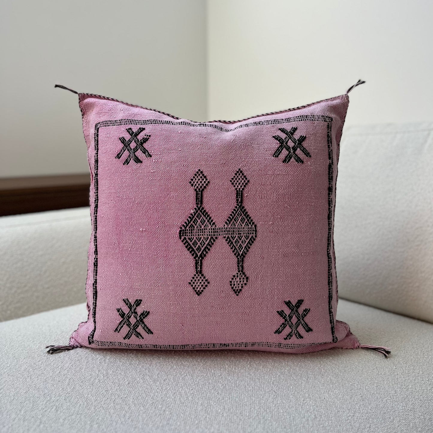Pink cushion 1